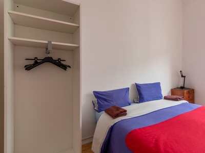 Quarto para alugar em apartamento de 3 quartos em Areeiro, Lisboa