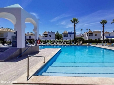 Apartamento T0 em condomínio com piscina- Cabanas de Tavira