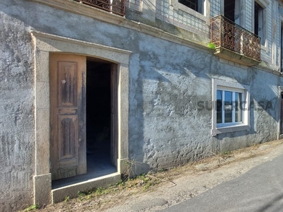 Casa Antiga T3 Duplex à venda em Válega