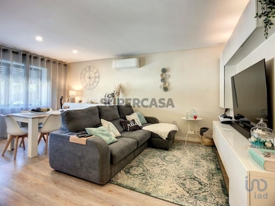 Apartamento T2 à venda em Santa Maria da Feira, Travanca, Sanfins e Espargo