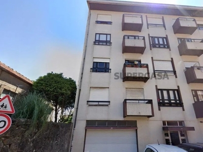 Apartamento T3 para arrendamento em Santa Marinha e São Pedro da Afurada