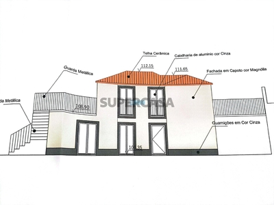 Moradia T2 Duplex à venda em Funchal (Santa Maria Maior)