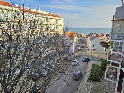 Apartamento para alugar em Paço de Arcos, Portugal