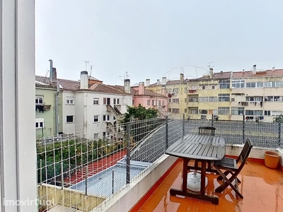Apartamento para alugar em Venteira, Portugal
