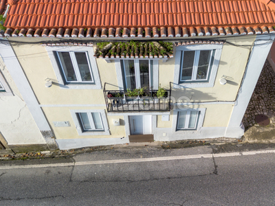 Apartamento para comprar em Belas, Portugal