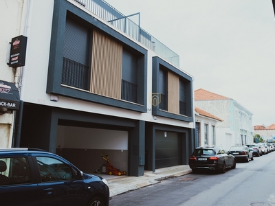 Casa para alugar em Porto-Concelho, Portugal