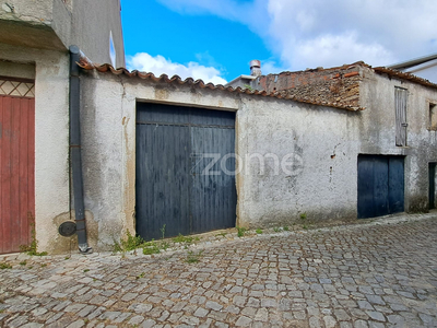 Casa para comprar em Almalaguês, Portugal