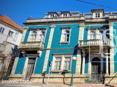 Edifício para comprar em Tortosendo, Portugal
