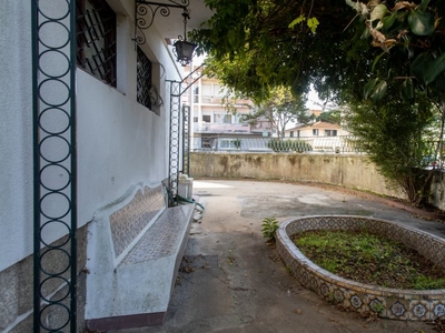 Aluga-se apartamento de 3 quartos em Pinheiro Manso, Porto