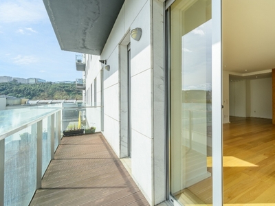 Apartamento T2 perto do rio Douro, para arrendar, no Porto