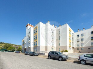 Apartamento T3 à venda em Torres Vedras (São Pedro, Santiago, Santa Maria do Castelo e São Miguel) e Matacães, Torres Vedras