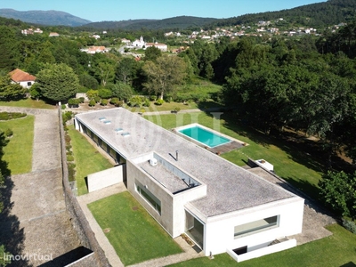 Moradia T4 com piscina, Viana do Castelo, Porto