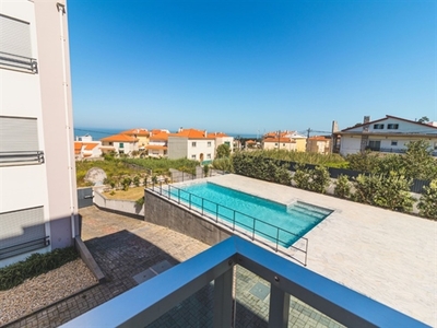 Apartamento T3, com piscina e vista mar na Nazaré