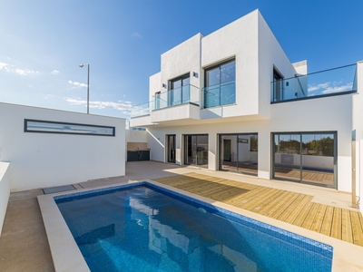 Moradia V3 com piscina e vista mar, para venda em Tavira, Algarve
